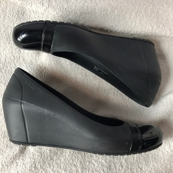 CROCS Shoes - Crocs wedge shoes Size 8